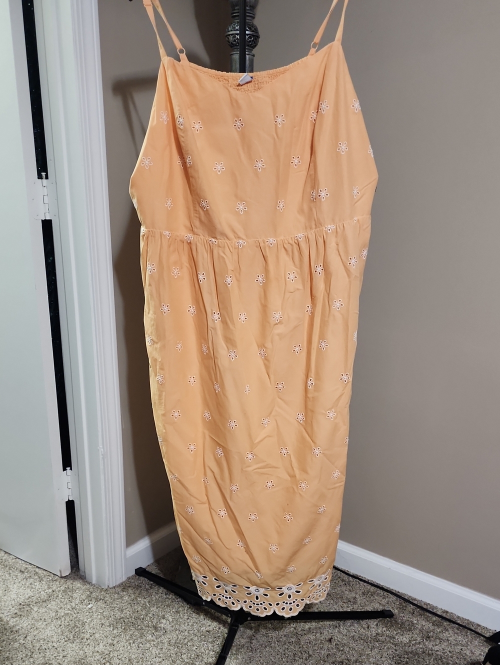 Old Navy Peach Eyelet Spaghetti-Strap Midi Dress